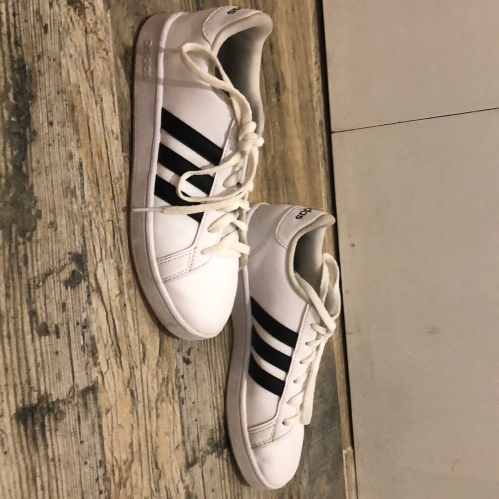 Adidas kid shoes - Picture 4 of 4